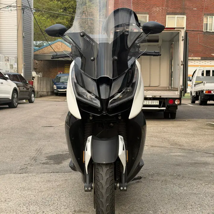 존테스125D 25년식 9천키로대 저렴하게 판매합니다.