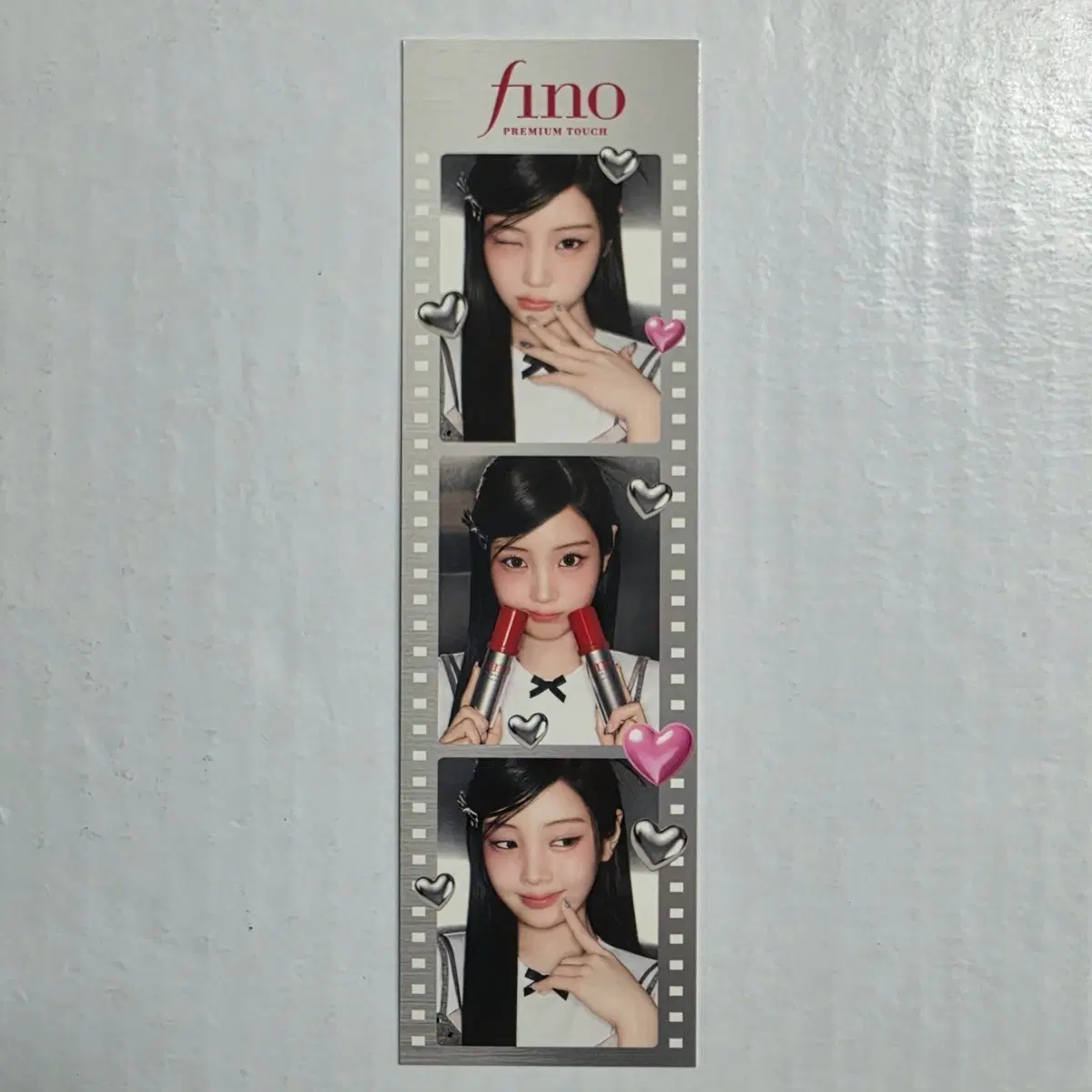 Illit Wonhee Pino 3-cut Photo