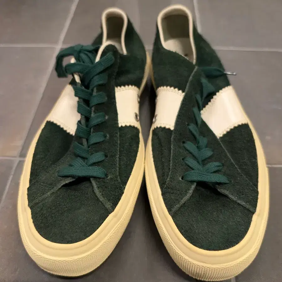 TOM FORD SUEDE SNEAKER