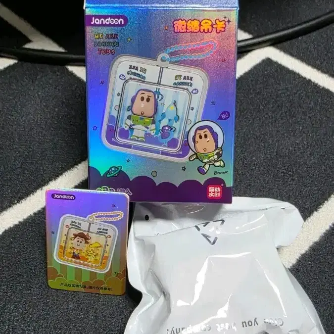 Jandoon 토이스토리 미니어처 피규어 아크릴 키링 [우디]