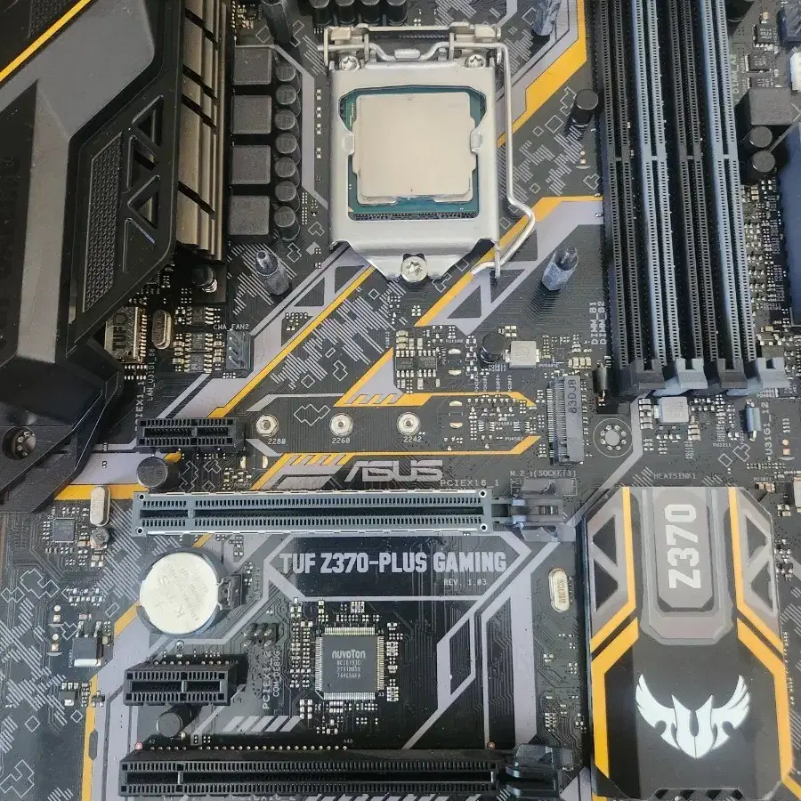 I5 9600K + Z370 TUF