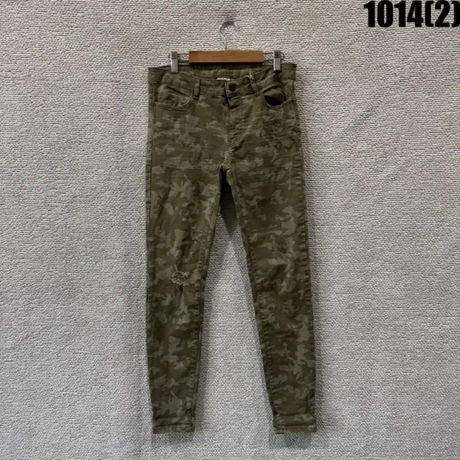 카모플라쥬 스키니진 카키색 찢어진 빈티지 데미지 m