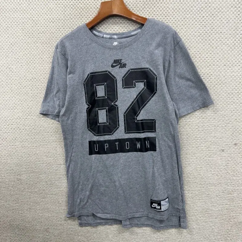 나이키 반팔티 M H00544