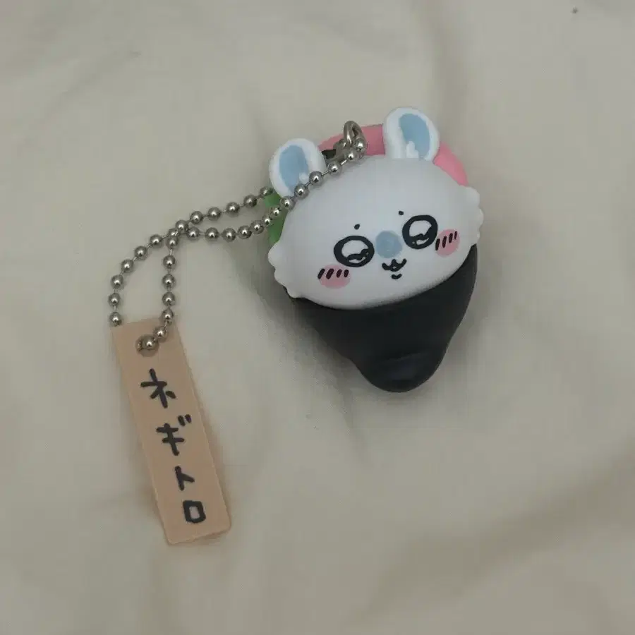 먼작귀 치이카와 모몽가 초밥 피규어 키링