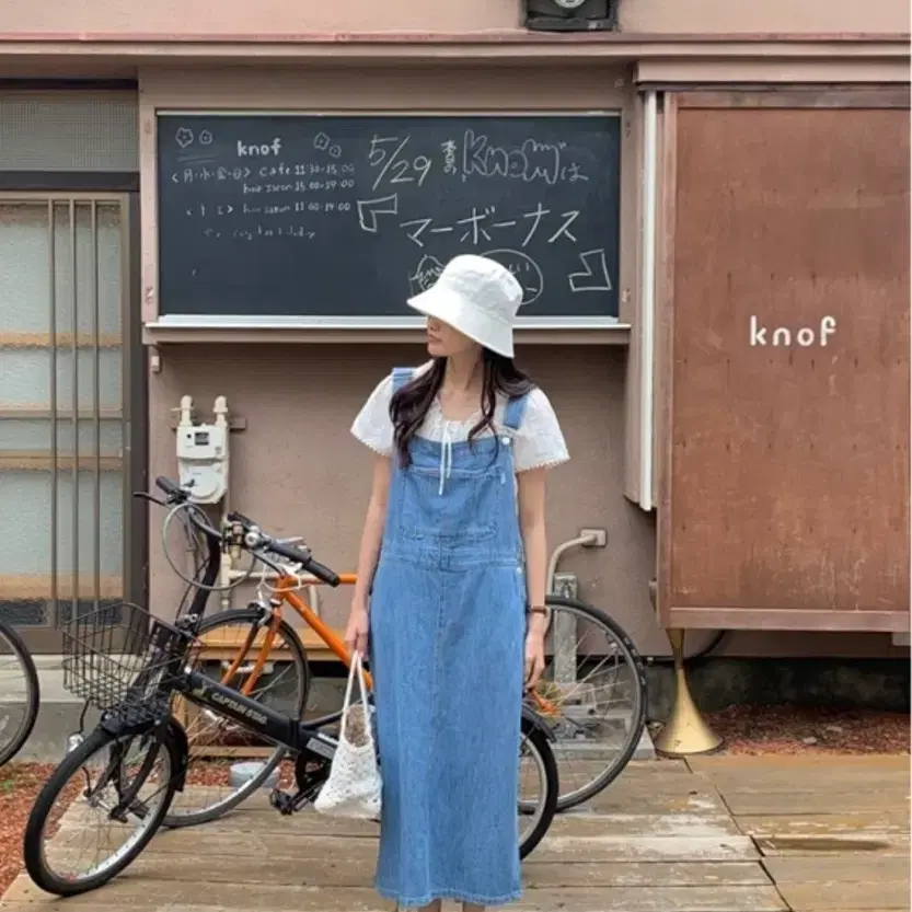 오디너리먼트 퍼프썸머 데님 오버롤 원피스