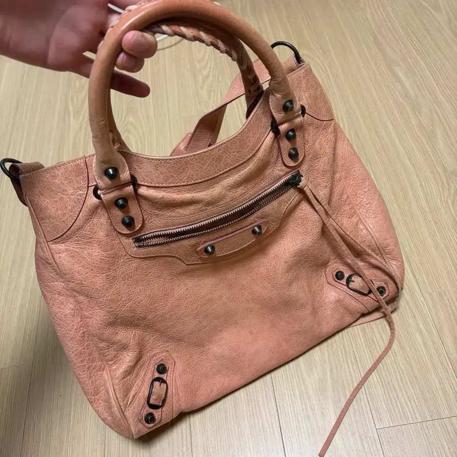 정품) 발렌시아가 르시티 모터백