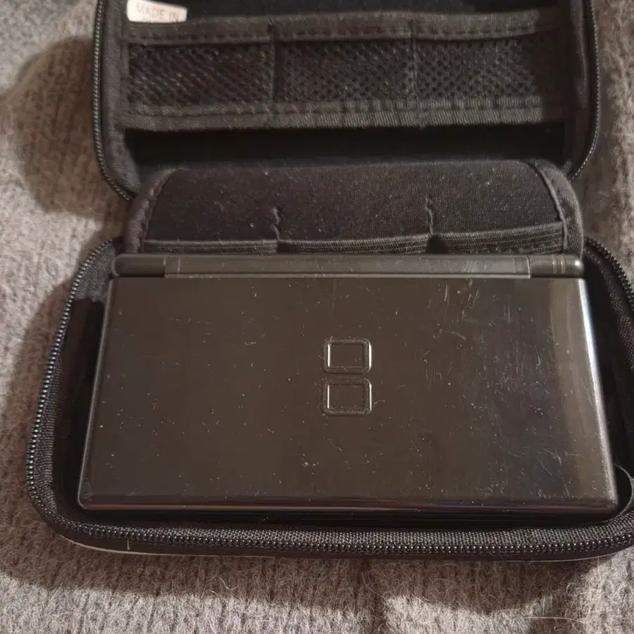 닌텐도 DS Lite 검정색 + 동숲 DS 게임칩