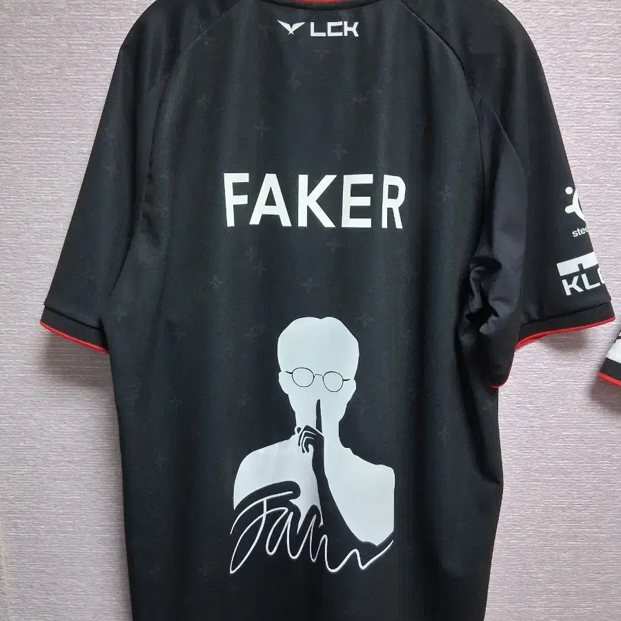 2025 T1 페이커 유니폼