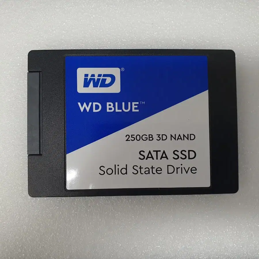 컴퓨터 저장장치 WD BLUE 2.5인치 데스크탑 SSD 250GB