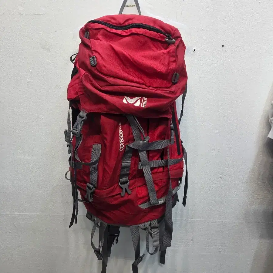 밀레 등산 배낭 레드