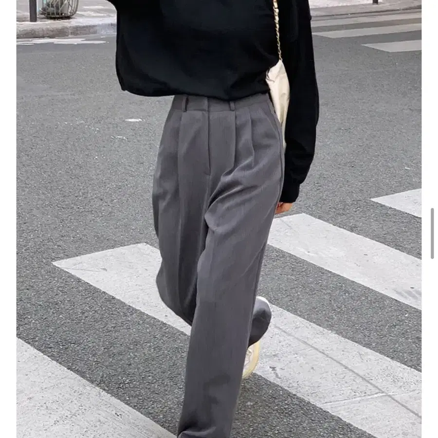 트랜디어패럴 핀턱 와이드 슬랙스 챠콜