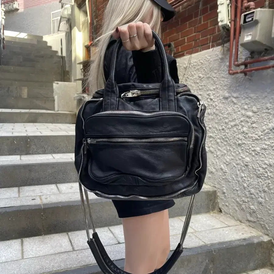 [OS] 알렉산더 왕 블랙 램스킨 유진 지퍼 트리밍 체인백