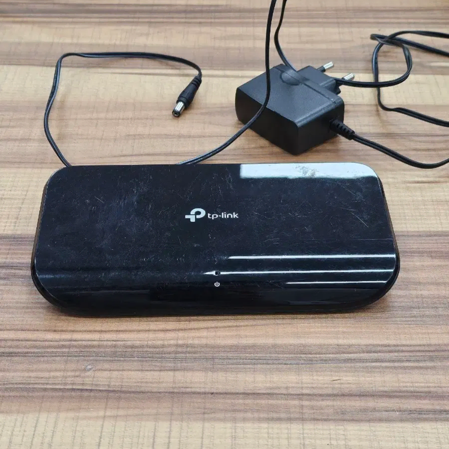 TP-LINK 유선 네트워크 스위치 허브