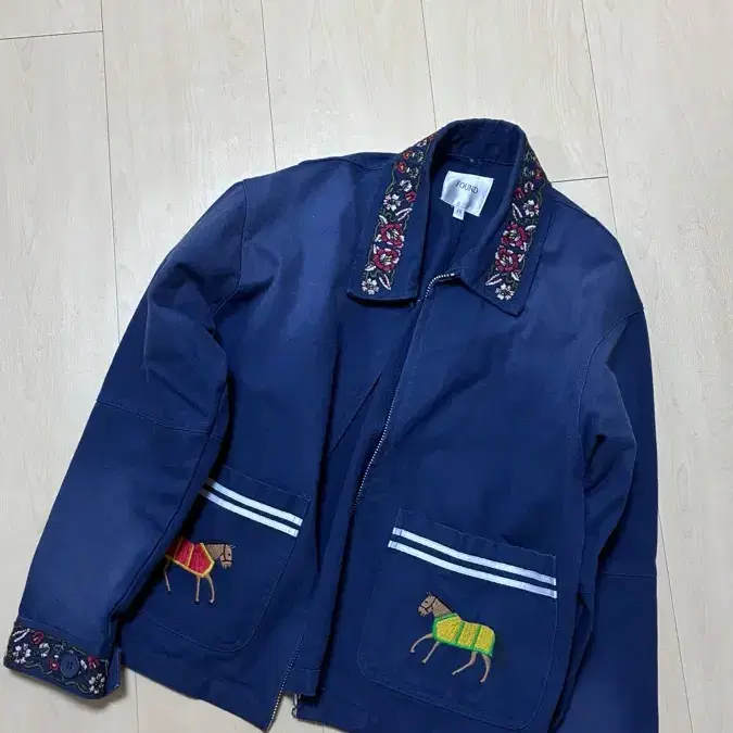 Found 자수 자켓