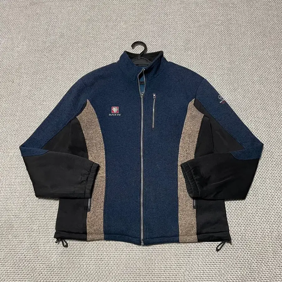 XL 블랙야크 아웃도어 기모 집업 A1015