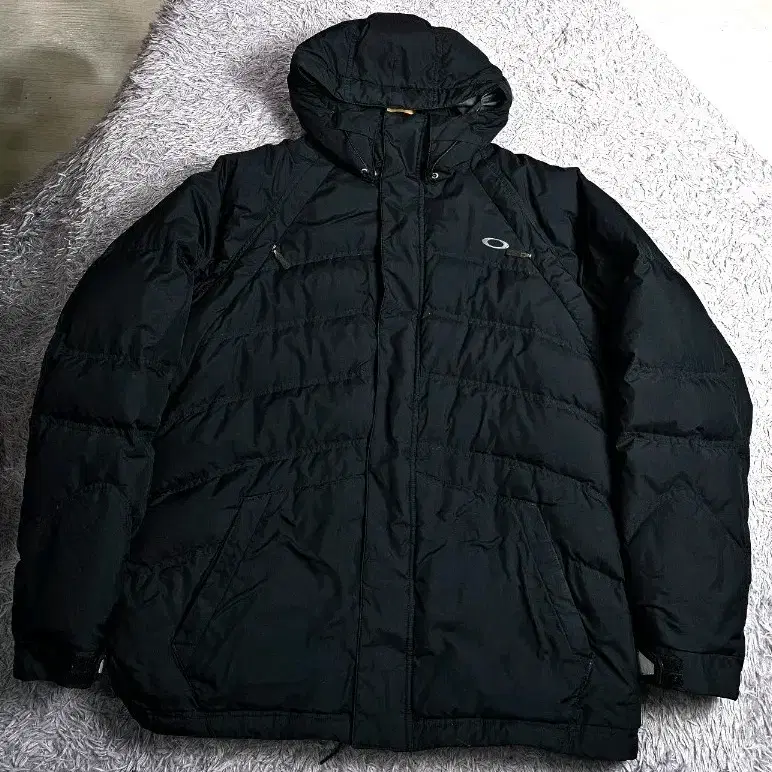 (U5)오클리 OAKLEY 패딩 블랙 루즈핏 L