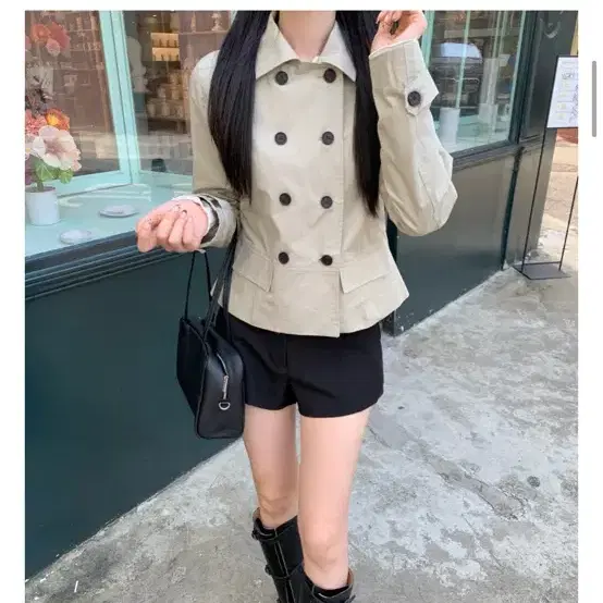 루앤메리 숏 트렌치 자켓