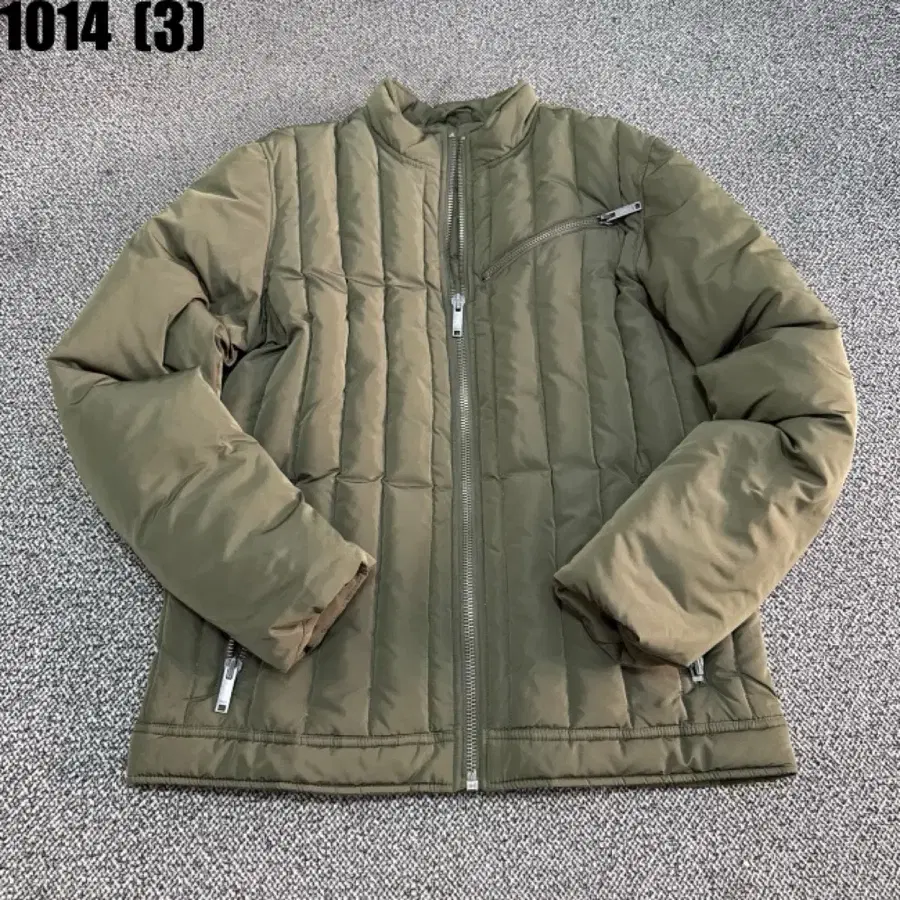 DKNY 카키색 퀼팅 패딩 자켓 m 10/14