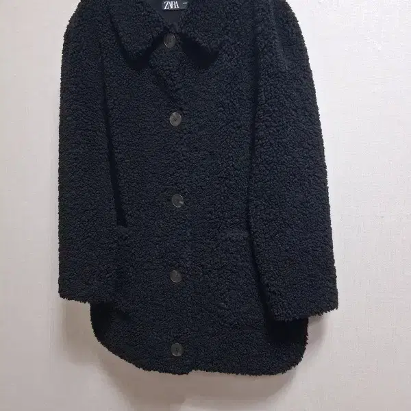 미착용새상품] 자라(ZARA) 블랙 뽀글이 양털 페이크퍼 오버핏 자켓 (55~77)[