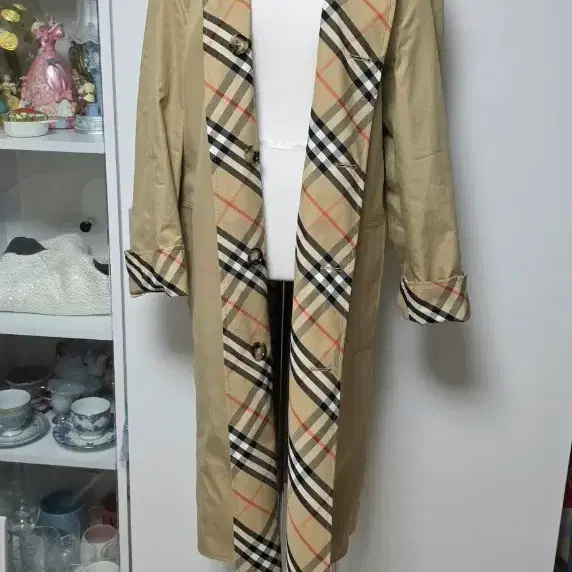 Bubbery 버버리 8093127 uk4 리버서블 트렌치 코트