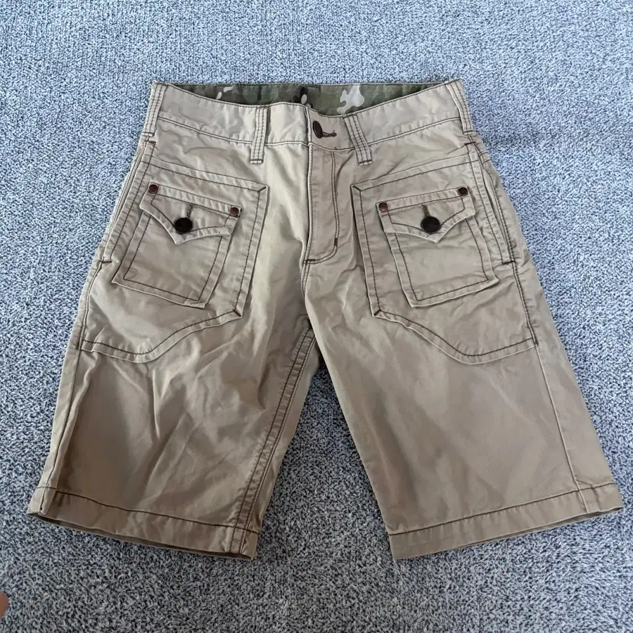 M 랭글러 부쉬 하프 팬츠 1014