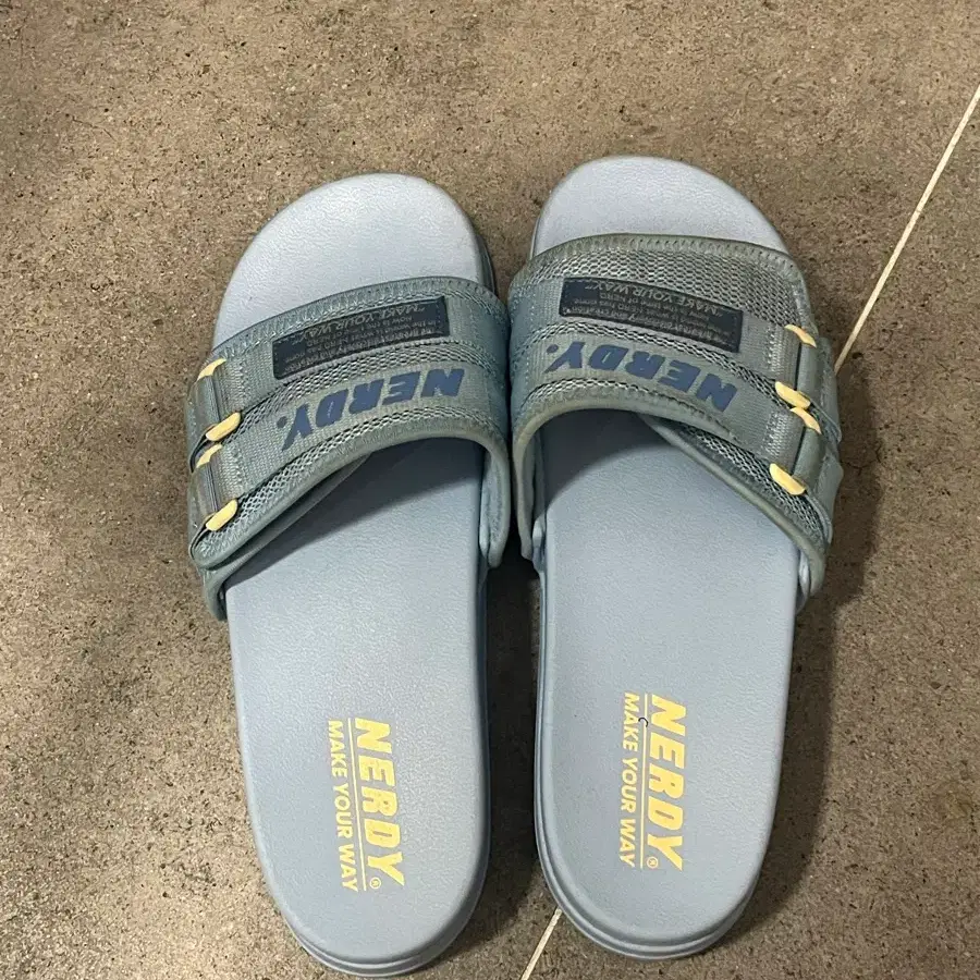 널디 슬리퍼