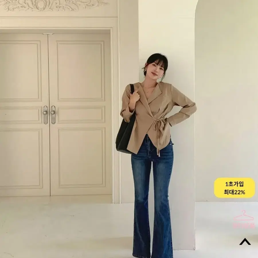 블랙 세잔느 핀턱 랩 블라우스 검정 검은색 긴팔 가을옷 하객룩 셔츠