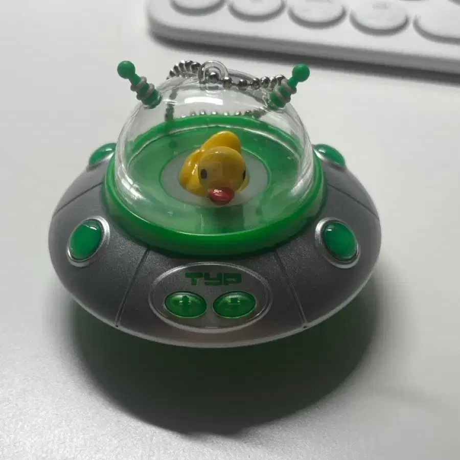 UFO 가챠 키링 판매