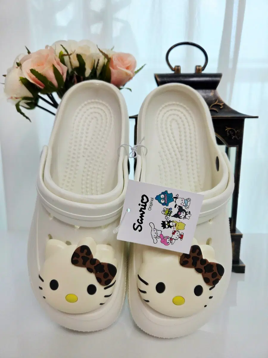 Sanrio Kitty Crocs slippers new product