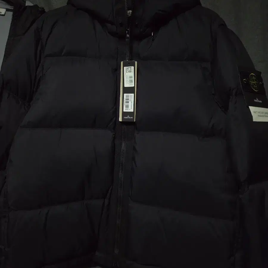 26FW 스톤아일랜드 립스탑 코듀라 패딩 블랙 XL