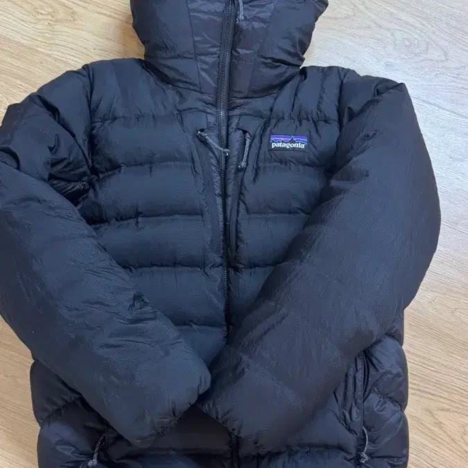 파타고니아 그레이드7 파카 블랙 M