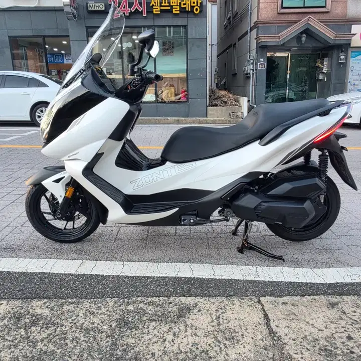 존테스125E (2025) 3