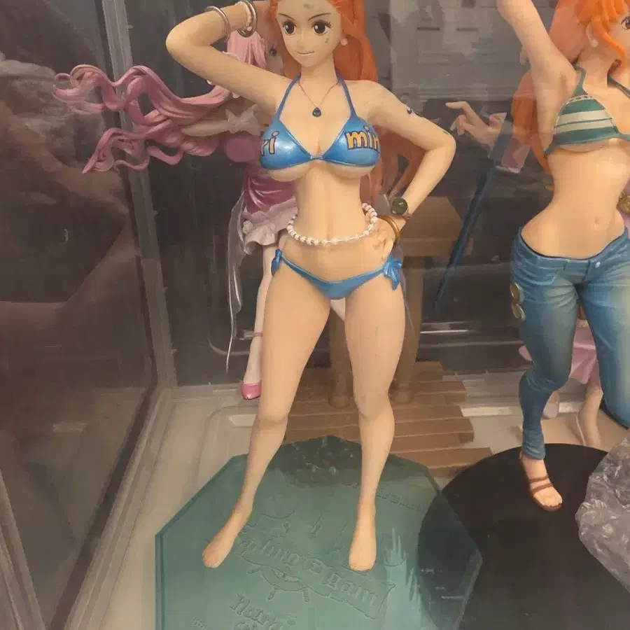 나미 피규어 비키니 썸머 퀸