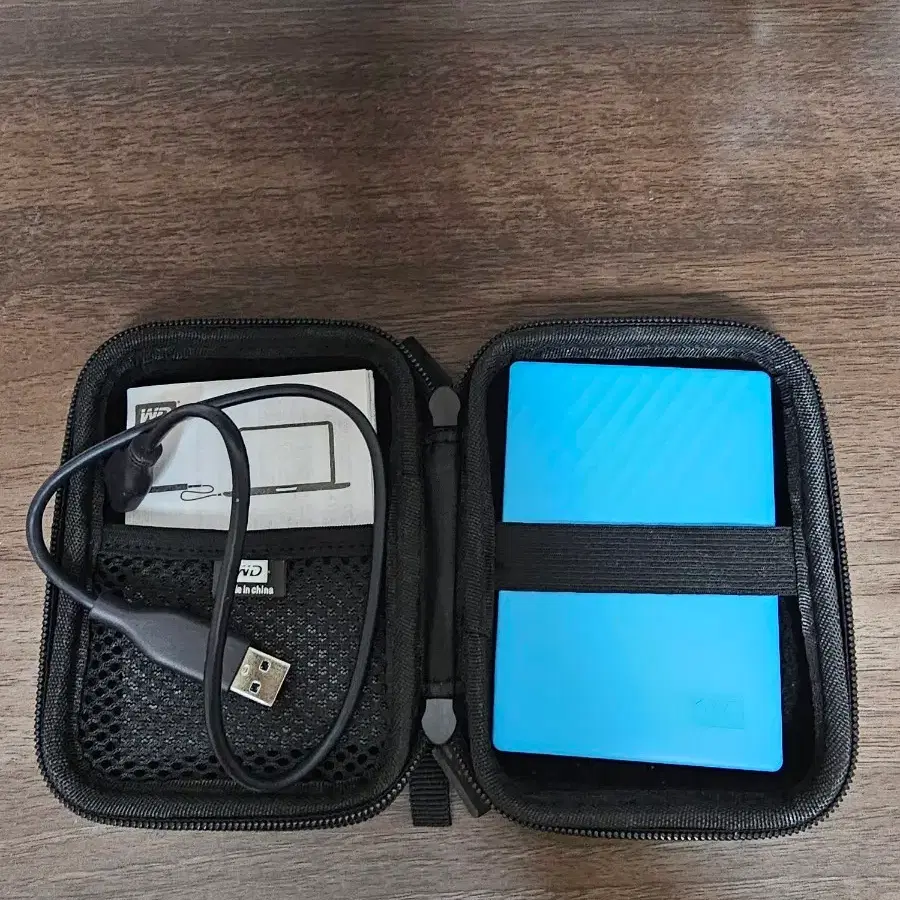 WD My Passport 휴대용 외장하드 + 파우치
