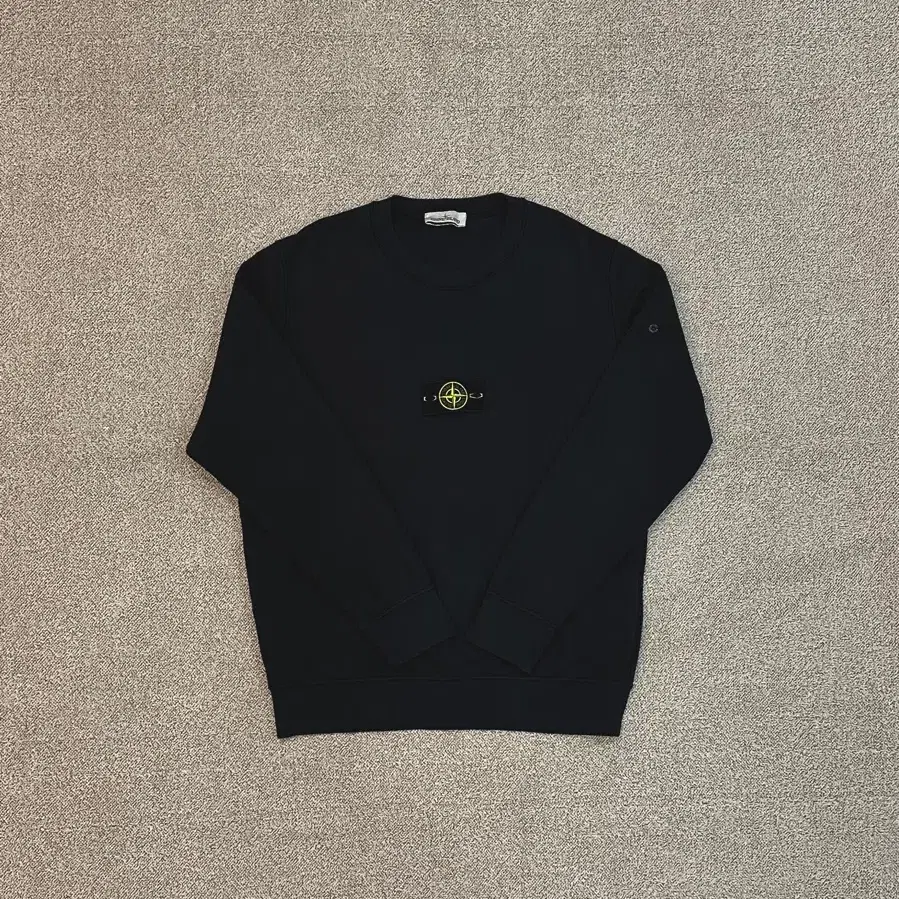 스톤아일랜드 맨투맨