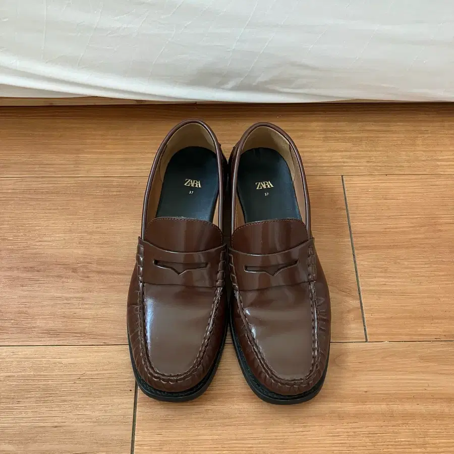 자라 로퍼 240