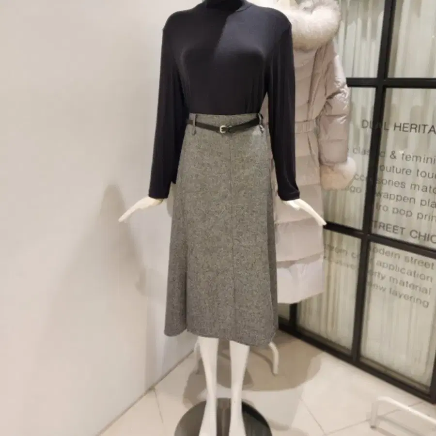 24 듀엘 벨티드 H라인 언발 스커트