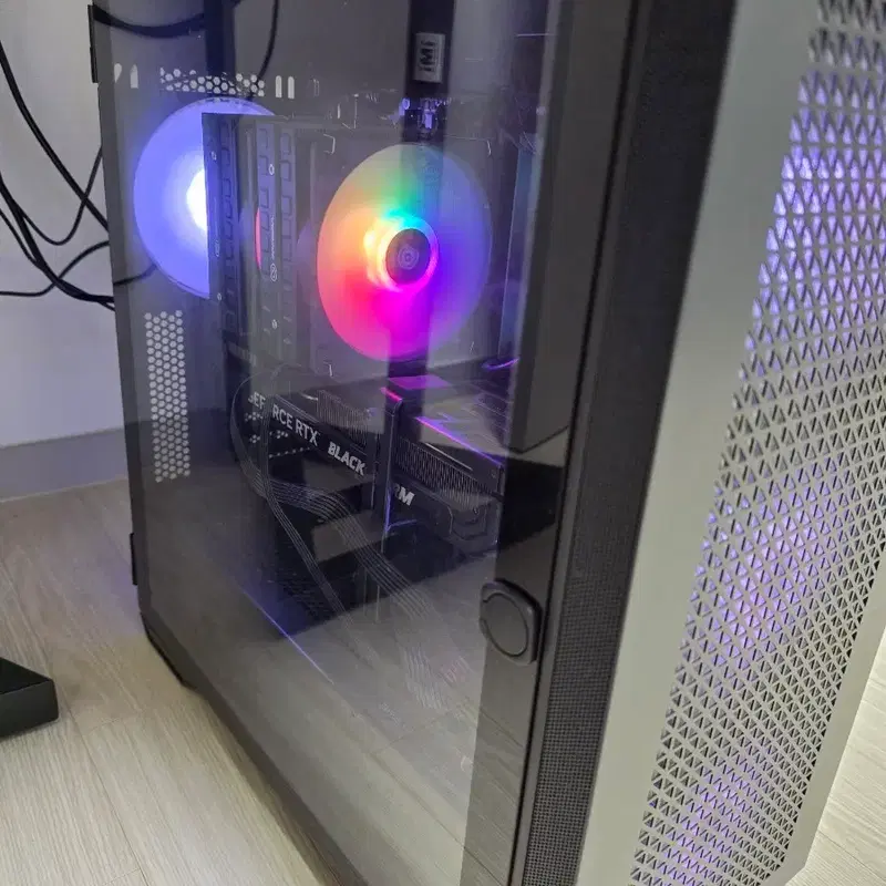 783d 4070Ti 완본체 판매