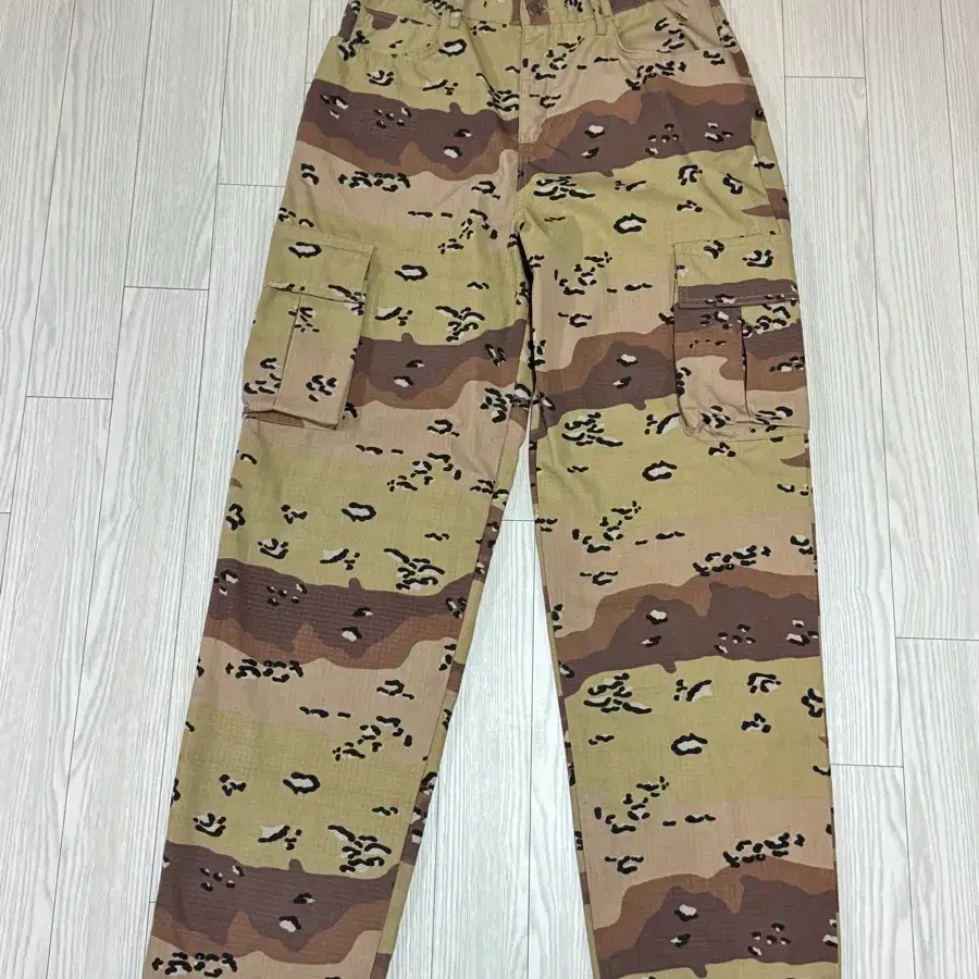 BS래빗 데저트 카모밀리터리 카고팬츠xl 상태s 새거급