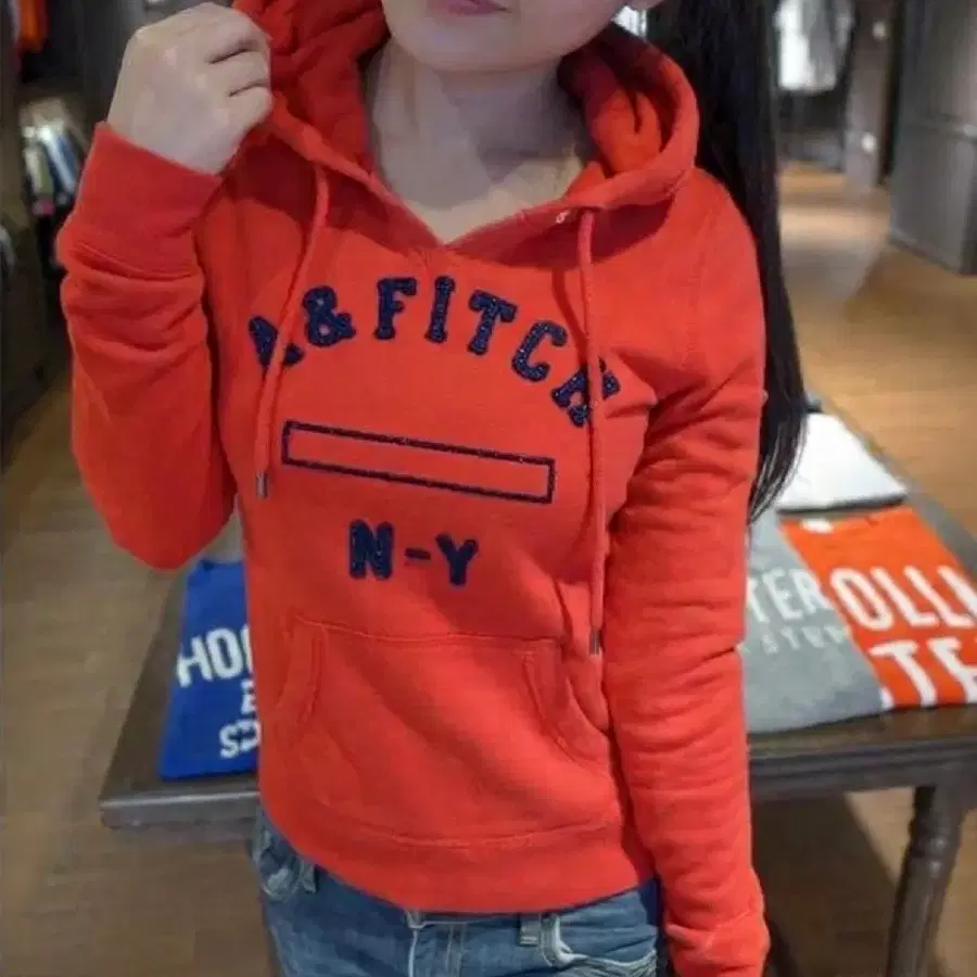 [새제품] 아베크롬비 Y2K 후드티 레드