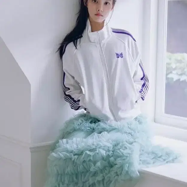 니들스 트랙자켓 화이트