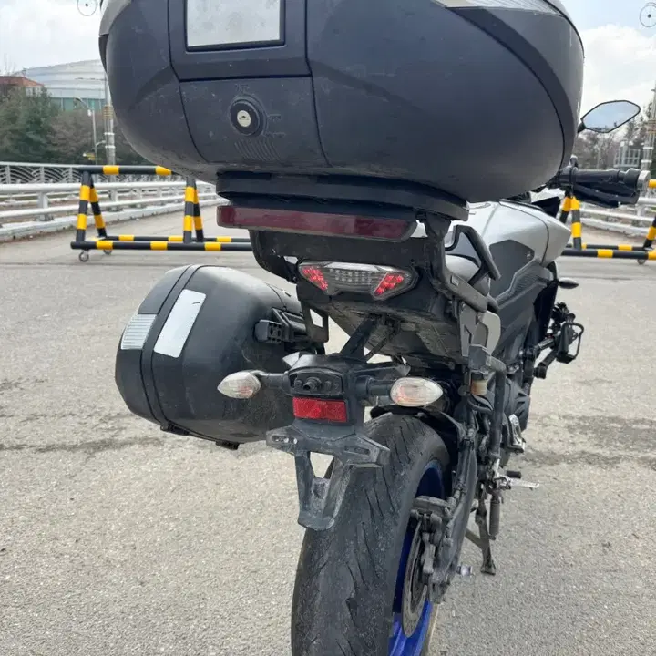 MT09 (2015) 10