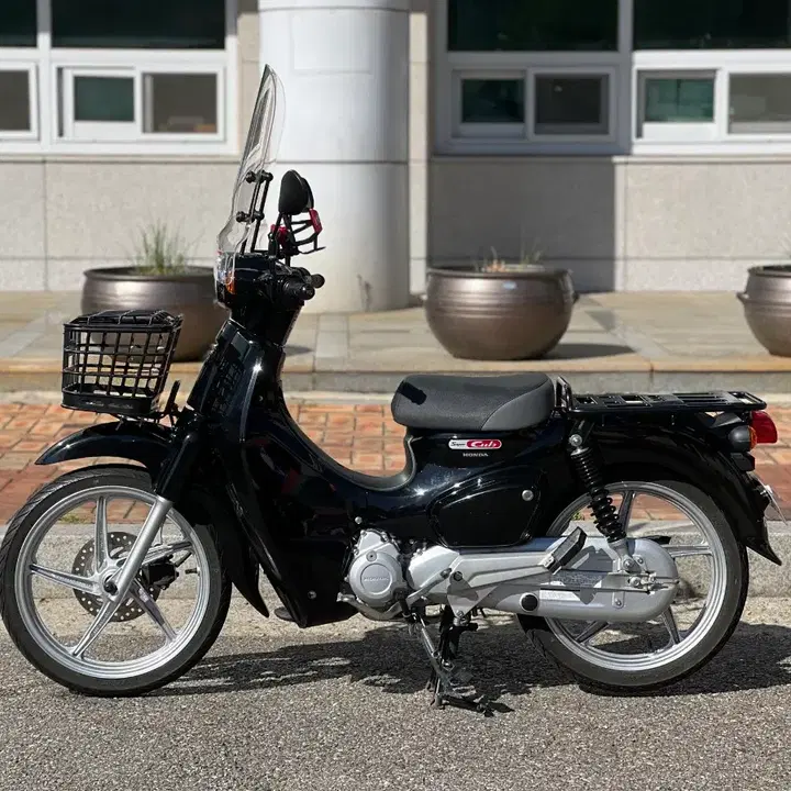 SUPER CUB (2023) 2