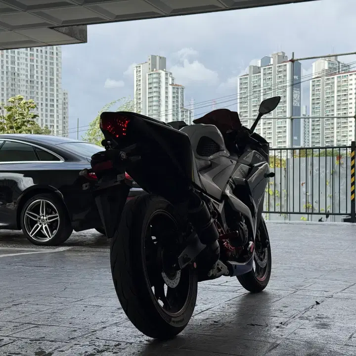 R3 (2015) 5