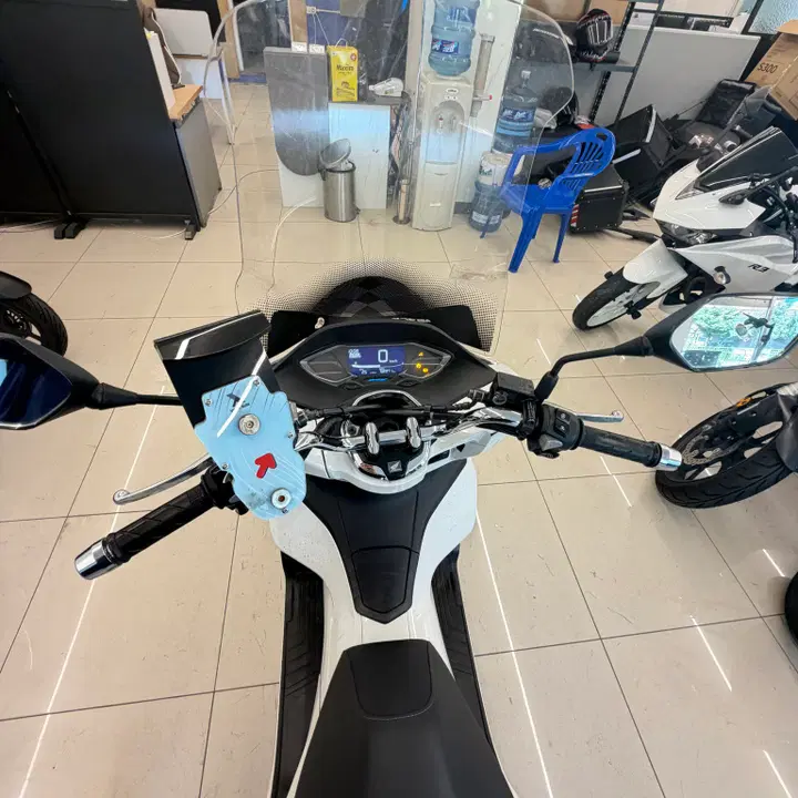 PCX 125 (2024) 7