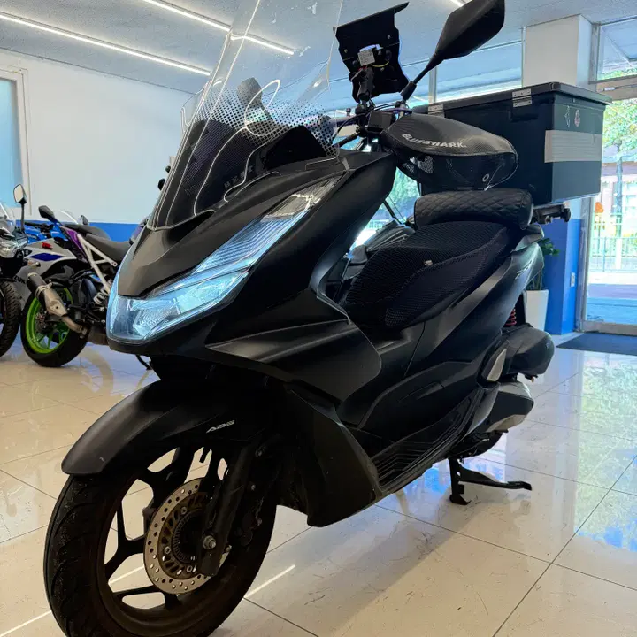 일발시동 !22년식 PCX125 / 42,XXXkm / 배달세팅완료 차량 판매합니다