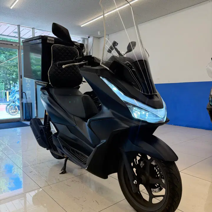 컨디션 굿 !25년식 PCX125 / 25,XXXkm / 배달세팅완료 차량 판매합니다