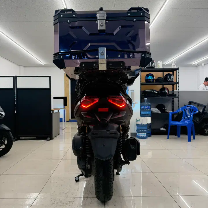 XMAX 300 (2024) 5