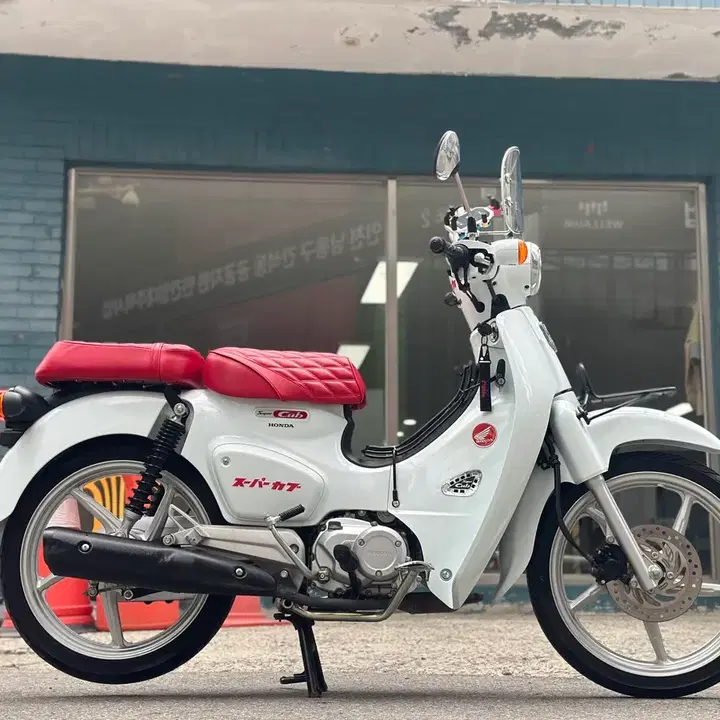 SUPER CUB 110 (2023) 3