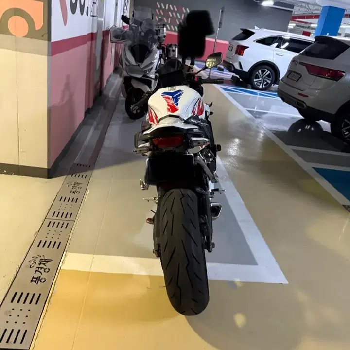 CBR650R (2020) 4